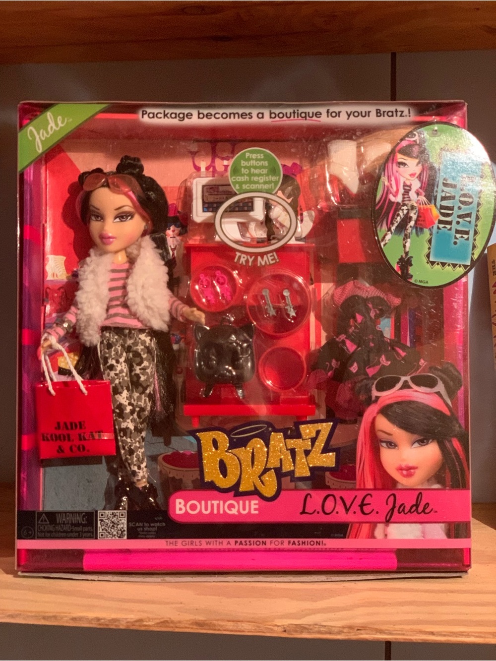 Bratz Boutique L.O.V.E. Jade Doll - Pink and Black outfit with faux fur vest